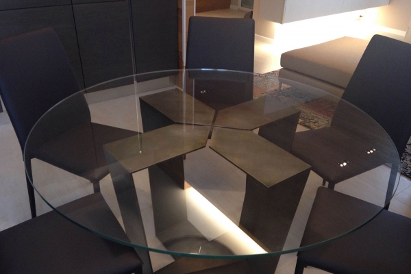 tavolo-vetro56CF24B8F-C394-4DCF-B94A-308D154A0DA3.jpg